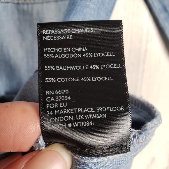 Staring At Stars Urban Outfitters Chambray Denim Embroidered Top Women's Small - Picture 10 of 16